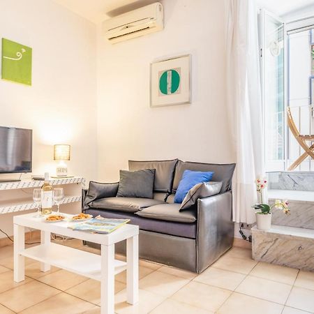 Stazione Centrale & Universita Lovely Apartment Bari Exterior photo