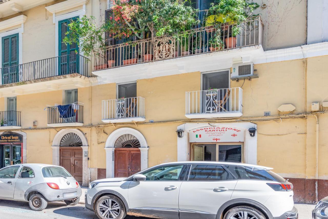Stazione Centrale & Universita Lovely Apartment Bari Exterior photo